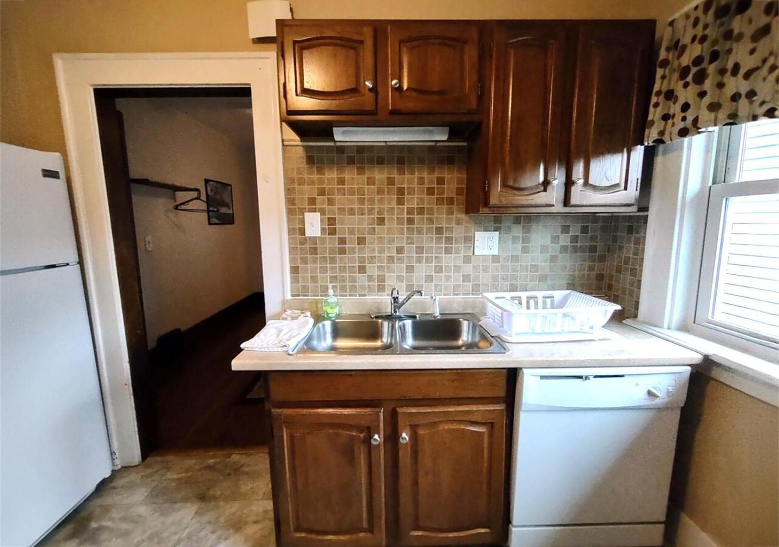 Spacious Frontier Park Apartment Erie Dış mekan fotoğraf